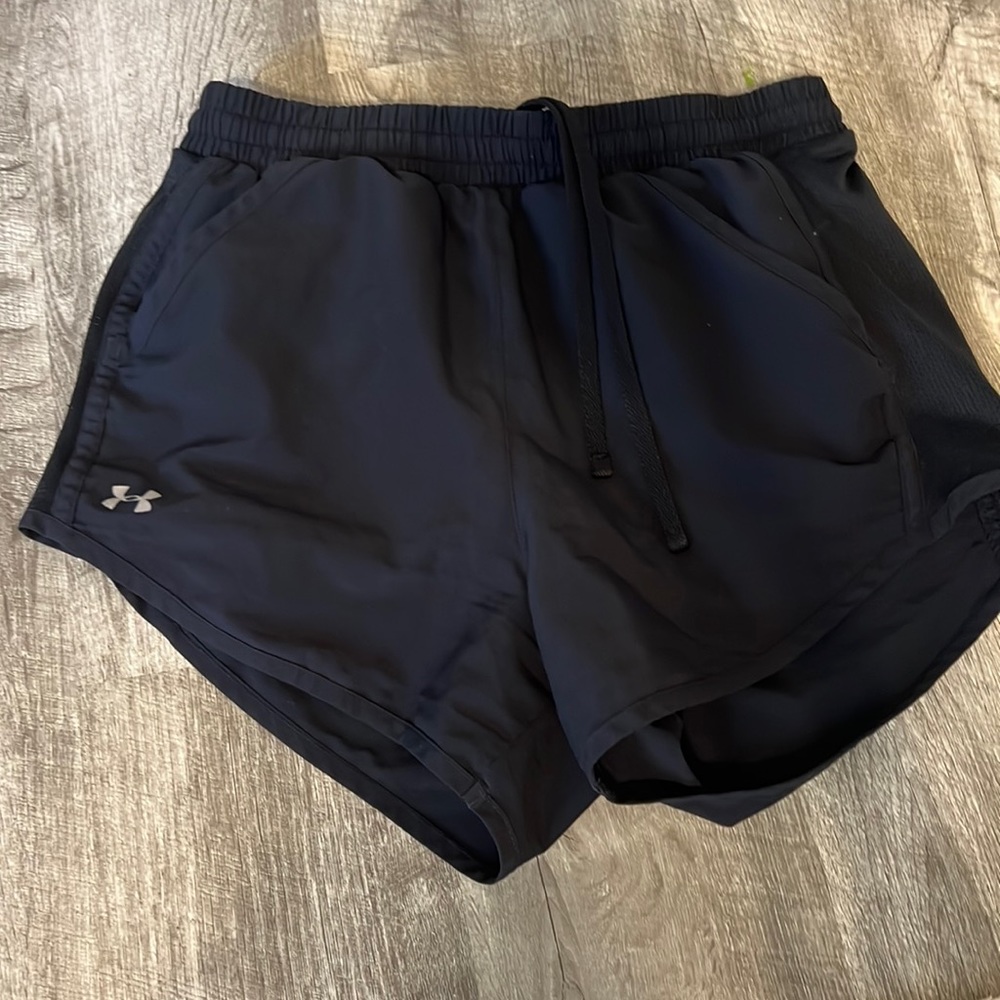 Black Under Armour shorts